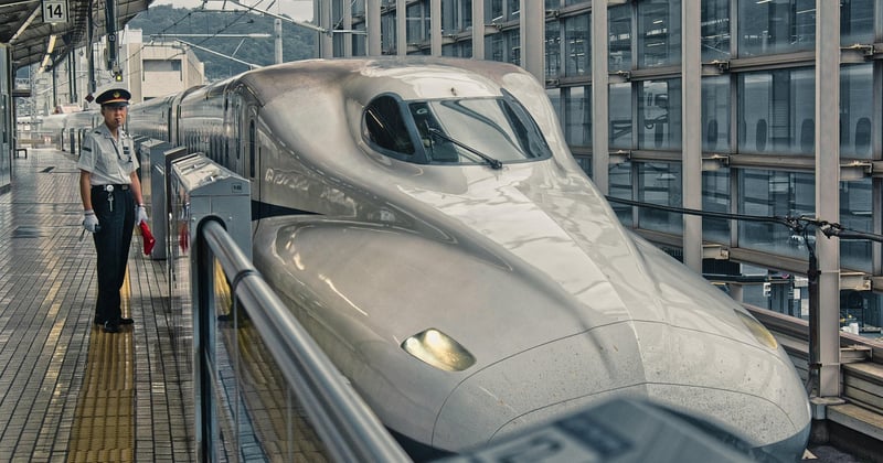 Japon en train : le guide de voyage pour explorer le pays autrement